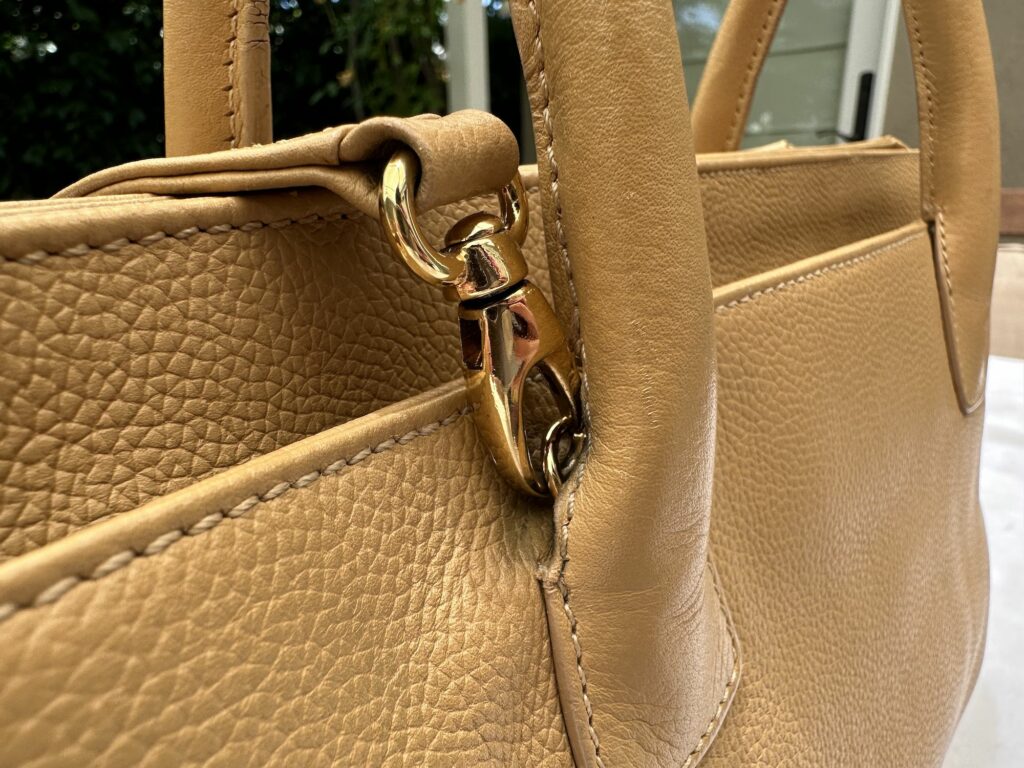 Vintage Chanel Executive Cerf Tote Lobster Clip for Removable Shoulder Strap Details and Close up Photos With Detailed Review with Videos