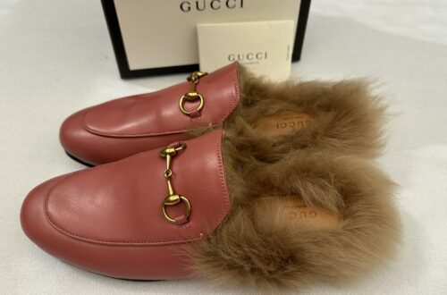 Timeless Classic and Always in Fashion Stylish Gucci Princetown Fur Slippers Slides Mules in Mauve Pink with Gold Horsebit Detail