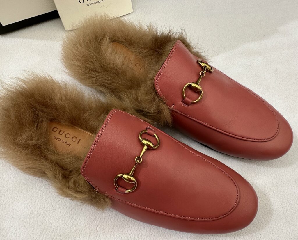Gucci Horsebit Fur Slippers Mules in Mauve Pink Made in Italy and Forever Classic