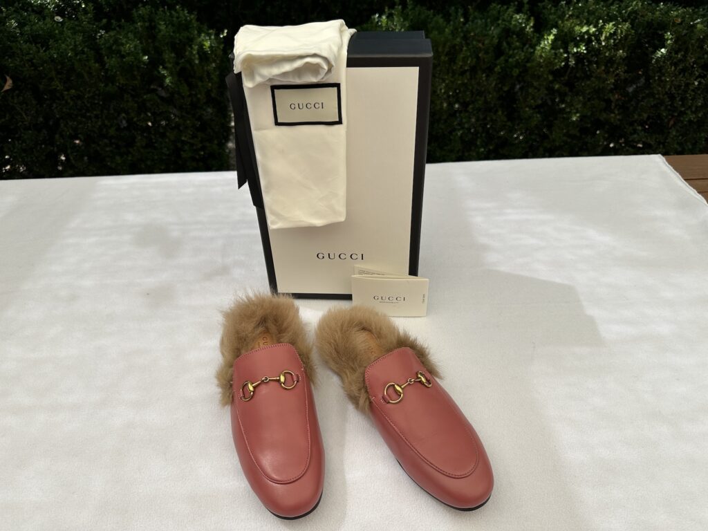 Gucci Fur Lined Slippers with the Shoebox Care booklet and silky shoe dustbags with logo patch in ivory