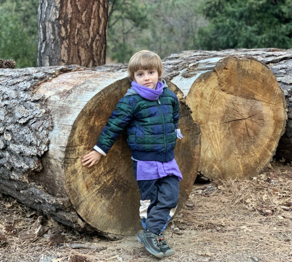 What Should a Toddler / Little Kid Wear While Hiking the Lake Arrowhead Heart Rock Trail